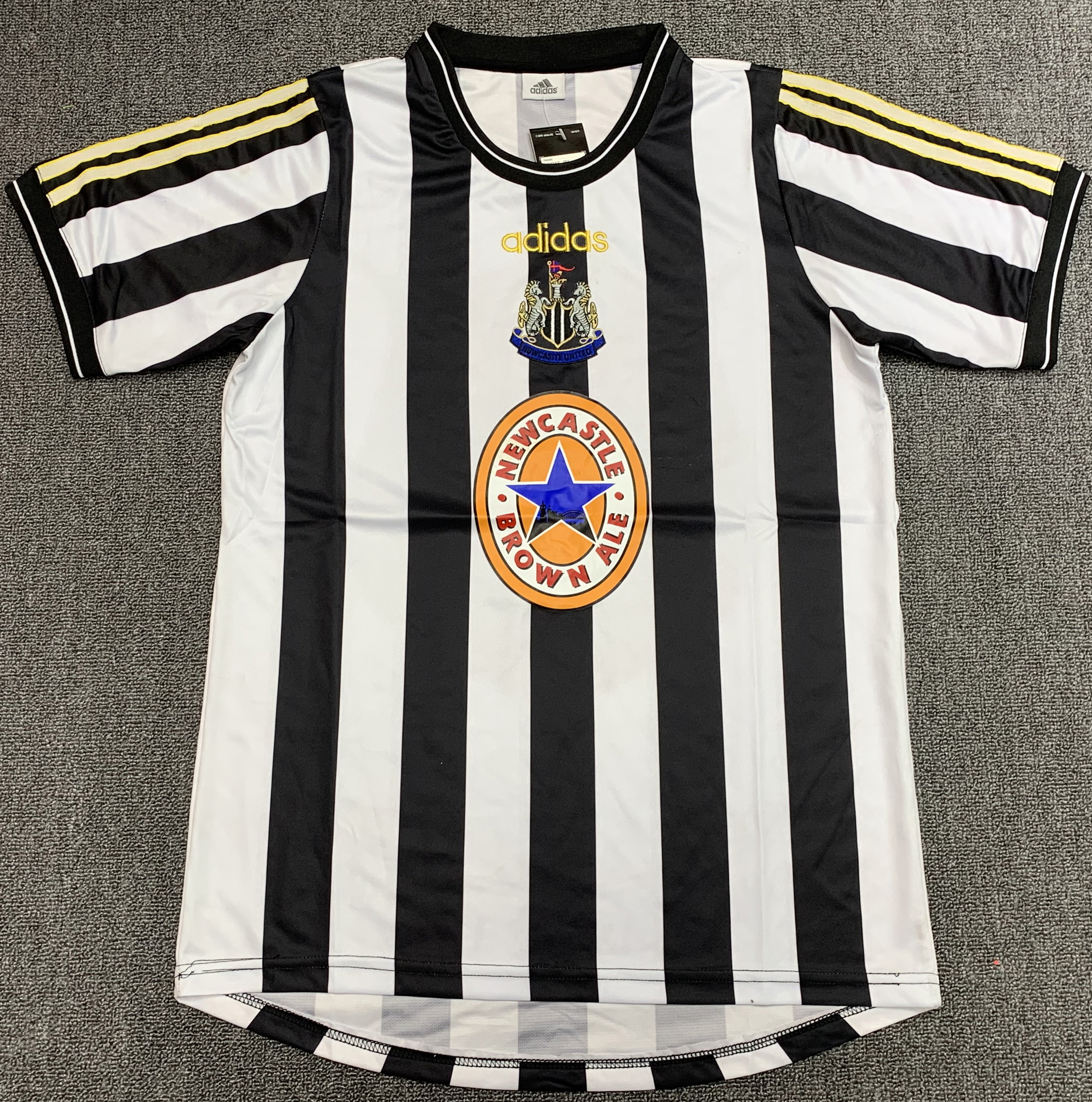 Retro 1997/99 Newcastle United home football jersey