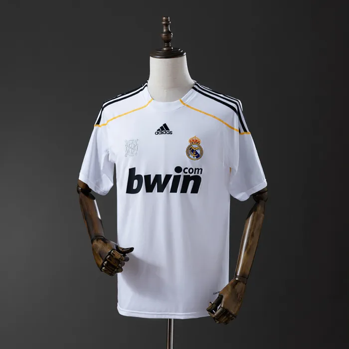 Retro Real Madrid 2009-10 Home Kit